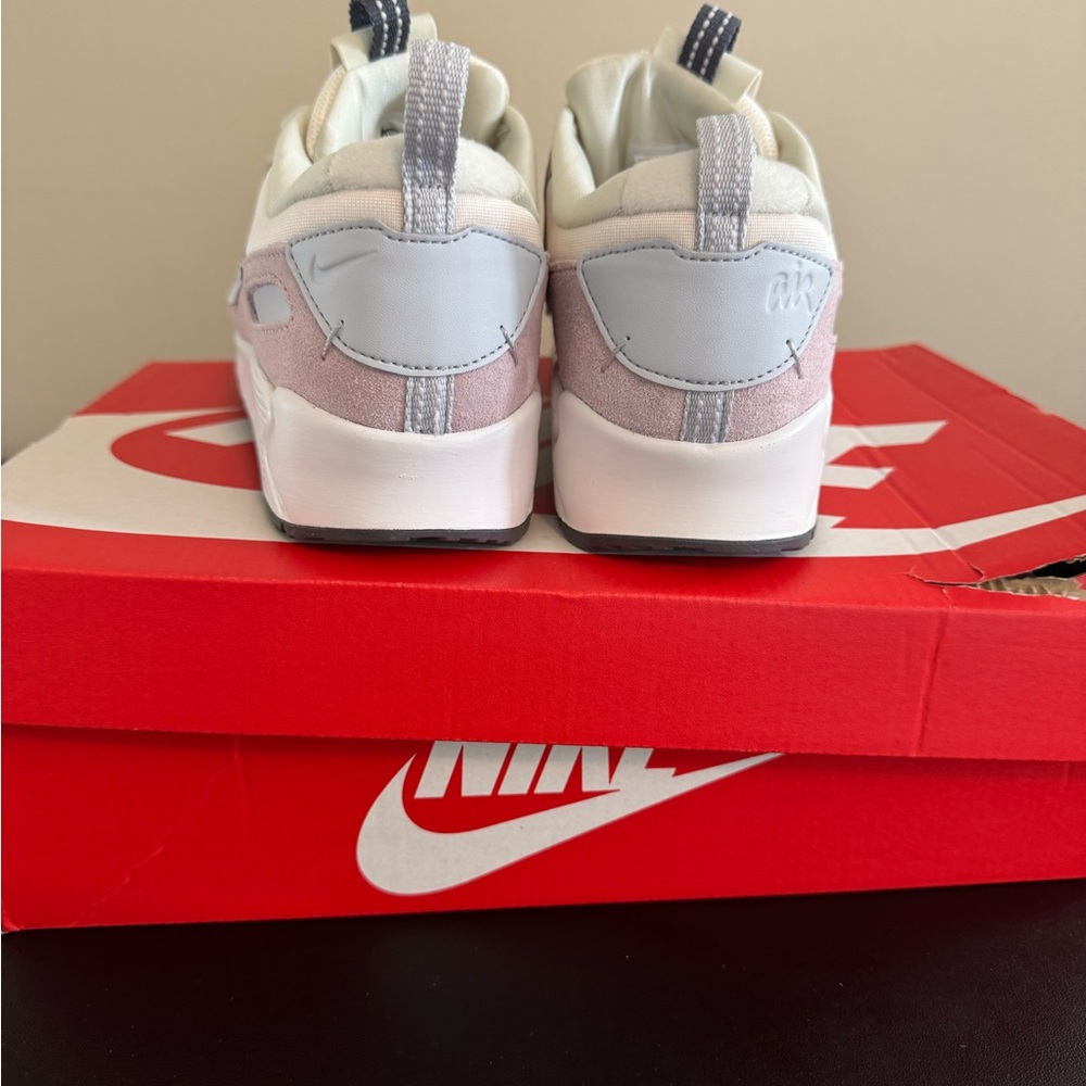 NWB Women’s Air Max 90 Futura Pale Ivory/ Phantom Sneakers - Picture 4 of 8